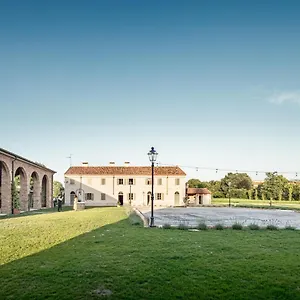  Alloggio per agriturismo Il Gesuita Italia